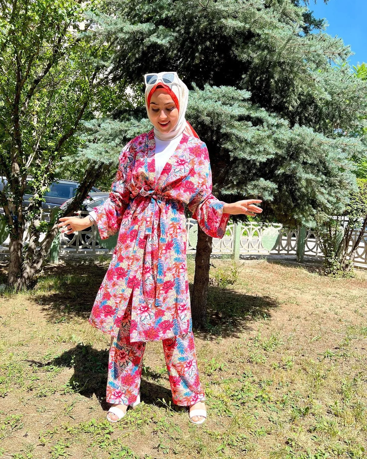 Çiçek Desenli Şifon Elbise